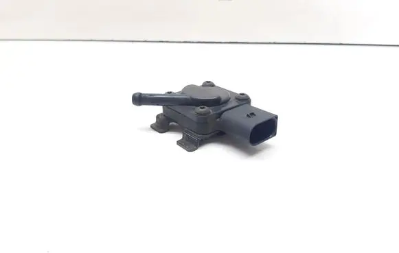 BMW 5 E60 E61 Exhaust gas pressure sensor 7789219 13627789219