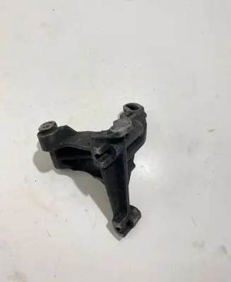 Volkswagen Sharan Power steering pump mounting bracket 028145531D