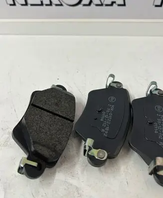 Jaguar X-Type Brake pads (rear) ADB01114