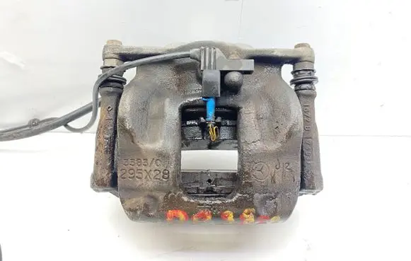 Mercedes-Benz A W176 Front brake caliper A24638