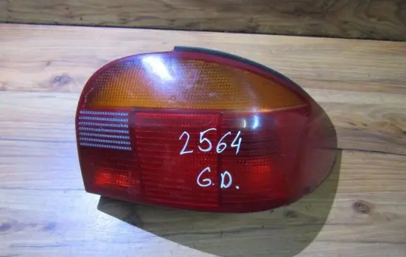 Ford Mondeo MK I Rear/tail lights 93b613n004