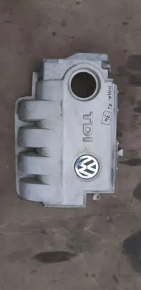 Volkswagen PASSAT B6 Engine cover (trim)