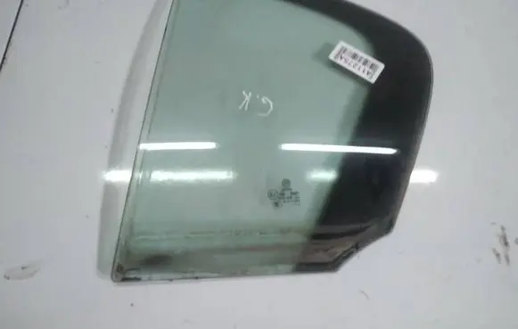 Volkswagen PASSAT B6 Rear vent window glass AS2
