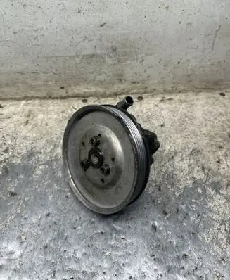 Audi A6 S6 C5 4B Power steering pump 4B0145156R
