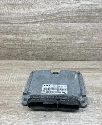 Opel Zafira A Engine control unit/module 24417169 0281010268