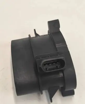 BMW 5 E60 E61 Mass air flow meter 7788744 15996433 0928400504