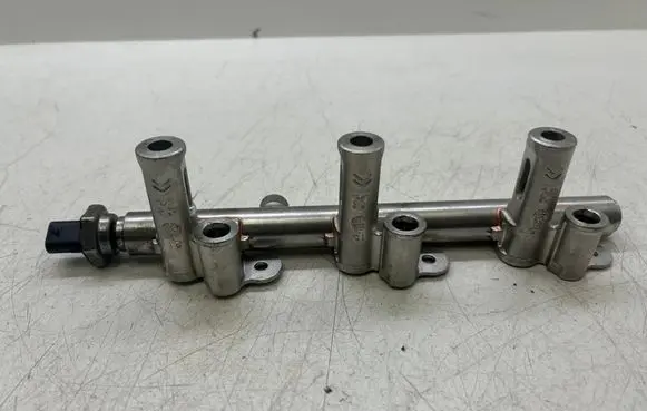 Fuel main line pipe