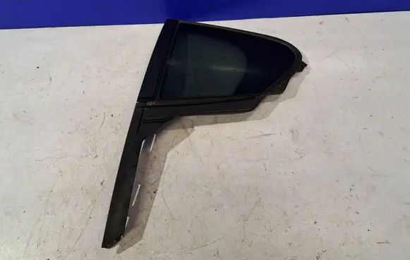 Jaguar XE Rear side window GX7325829AB