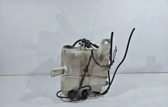 Toyota Prius (XW30) Windshield washer fluid reservoir/tank 760851317