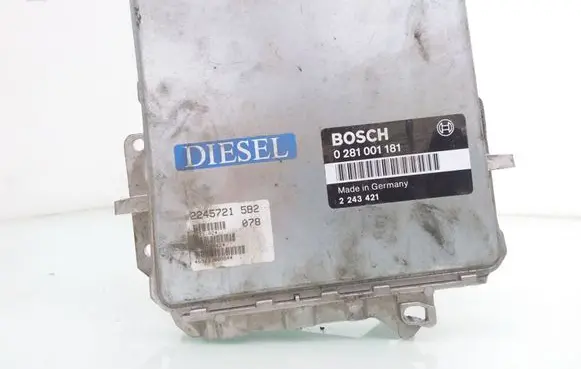 BMW 5 E34 Engine control unit/module 0281001181 2243421