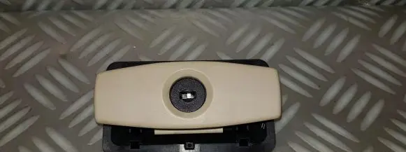 BMW 5 E60 E61 Glove box lock 8163017
