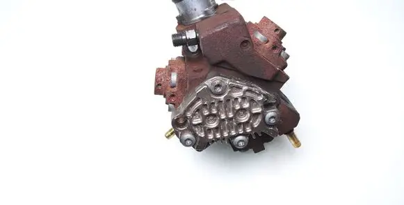 Nissan Qashqai Fuel injection high pressure pump H8200690744 0445010170 8200679828