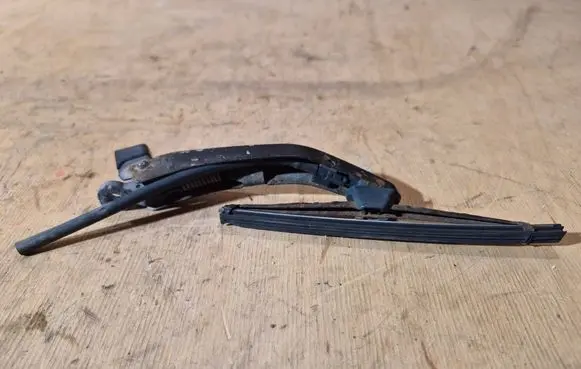 Volvo S80 Headlight wiper arm 
