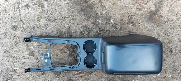 Hyundai Santa Fe Armrest 846812B000