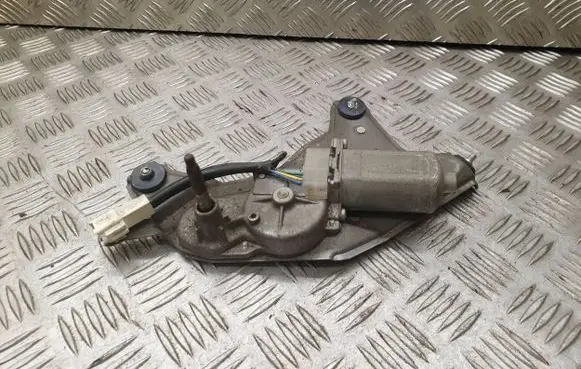 Toyota Prius (NHW20) Rear window wiper motor 8513047010