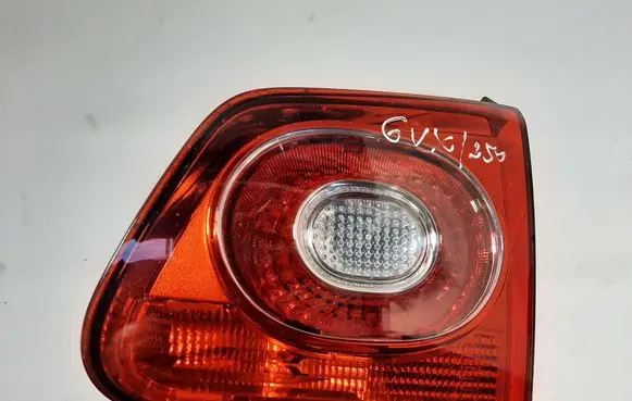 Volkswagen Tiguan Tailgate rear/tail lights 5N0945094C