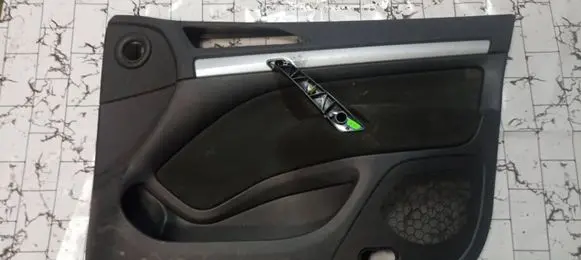Skoda Octavia Mk2 (1Z) Front door card panel trim 1Z1867012 1Z1867006BJ