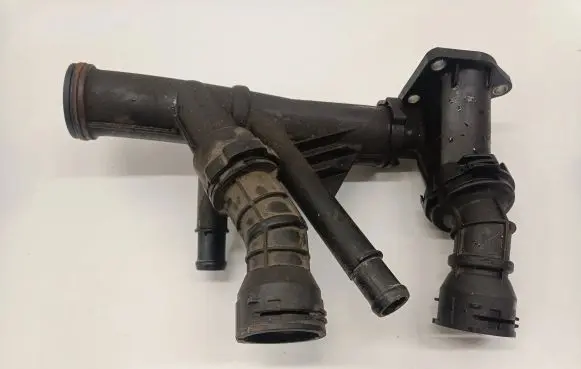 Audi TT TTS RS Mk3 8S Engine coolant pipe/hose 04L121026E 04L121071E