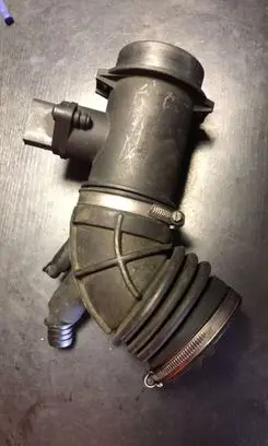 BMW 7 E38 Mass air flow meter 0280217124