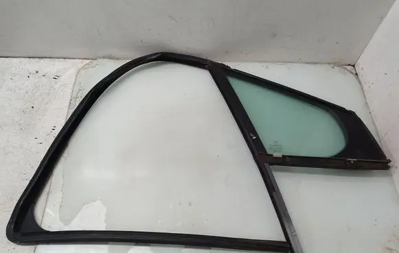 Peugeot 308 Front door vent window glass four-door 43R000016