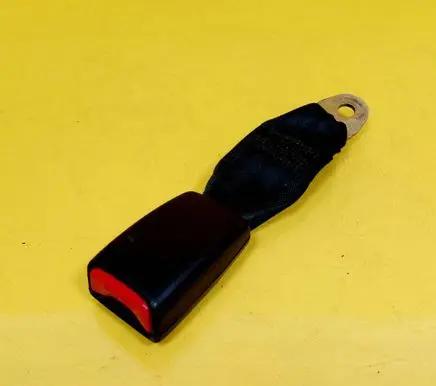 Nissan Micra Rear seatbelt buckle 