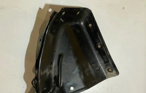 Ford Mustang VI Battery tray heat shield A344059