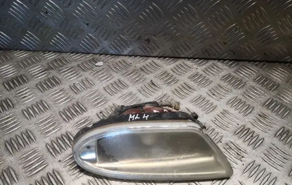 Mercedes-Benz ML W163 Front fog light 1638200428 A1638200428