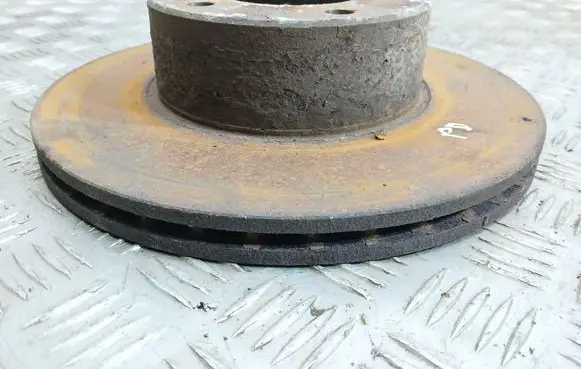 BMW 5 E39 Front brake disc 