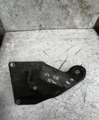 BMW X5 E53 Engine mounting bracket 6761565