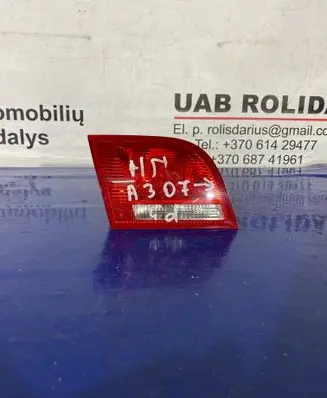Tailgate rear/tail lights