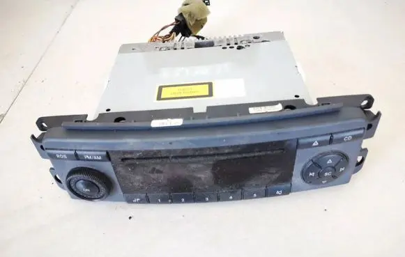Smart ForFour I Radio/CD/DVD/GPS head unit a4548200379