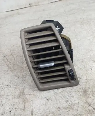 Volvo XC90 Dashboard side air vent grill/cover trim 3409398