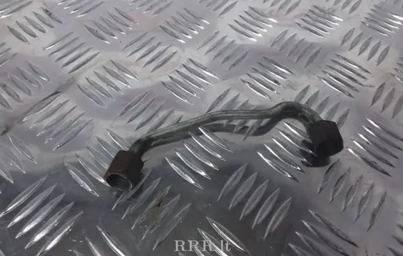 Fuel injector supply line/pipe