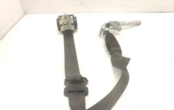 Opel Corsa D Front seatbelt 617107600A AD1A1682122