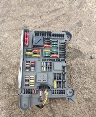 BMW X6 E71 Fuse module 518954021A 693168704 69316870