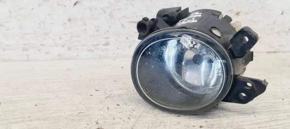Mercedes-Benz B W245 Front fog light A2518200756 0305076001