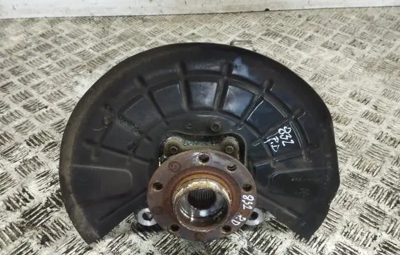 Jeep Cherokee Front wheel hub