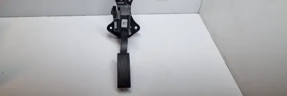 Hyundai Santa Fe Accelerator throttle pedal 327262B100