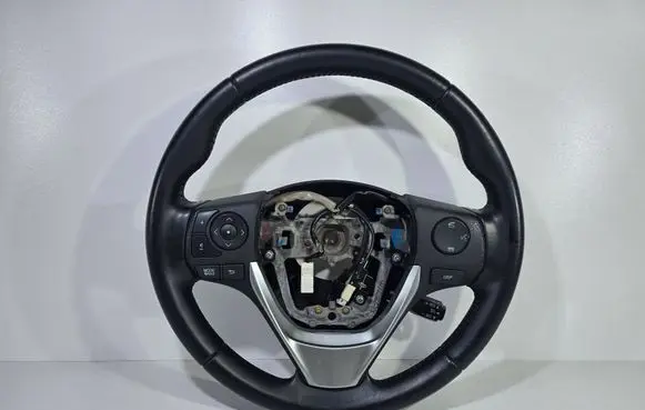 Toyota Auris E180 Steering wheel 6212135