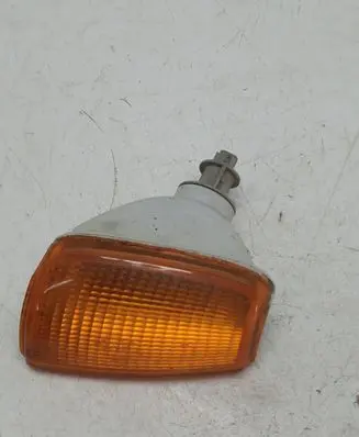Volkswagen Polo II 86C 2F Front indicator light 867953050