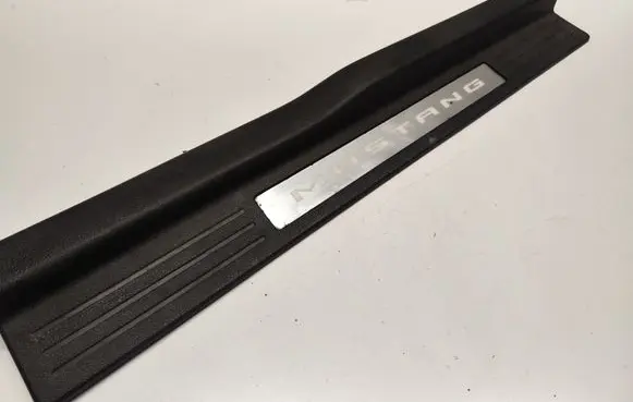 Ford Mustang V Side skirt front trim AR336313201B
