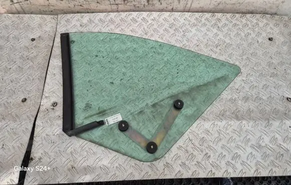 Audi A4 S4 B7 8E 8H Rear side window 8H0845300