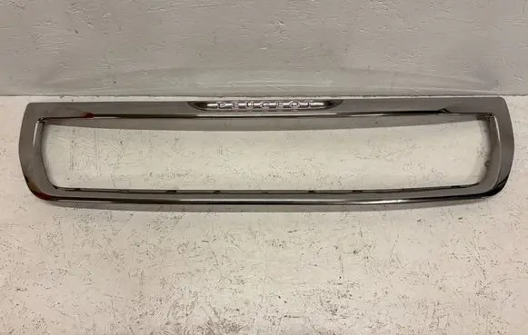 Peugeot Partner Front bumper upper radiator grill 9810964777