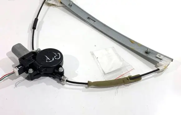Mazda 2 Front door window regulator with motor D01G5858X