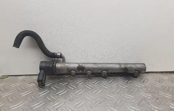 Smart ForFour I Fuel main line pipe A6390700495 A6110780449