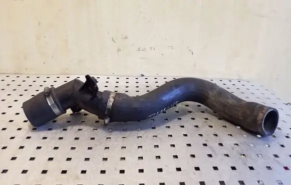 Intercooler hose/pipe