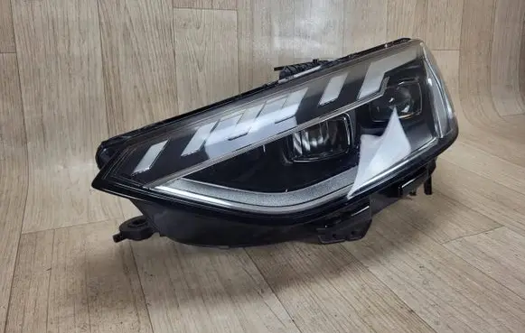 Audi A4 S4 B9 8W Headlight/headlamp 8W0941033D
