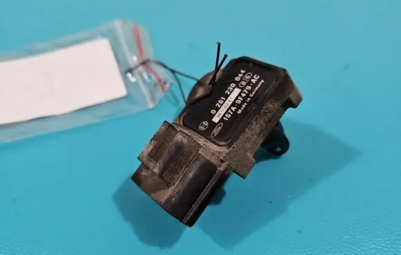 Ford Mondeo Mk III Air pressure sensor 0261230044 IMPRK1401480
