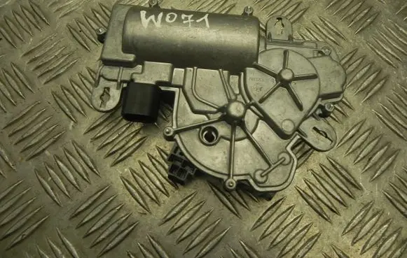 Tailgate/trunk/boot lift motor