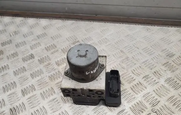 Jeep Grand Cherokee ABS Pump 68140740AA P68140740AA